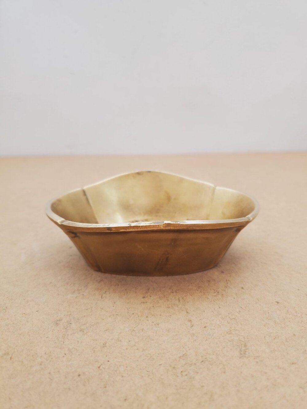 Vintage / BRASS SOAP DISH / Solid Brass Soap Holder Soap Dispenser Vintage
